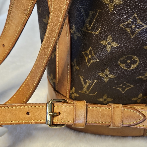 Louis Vuitton Randonnee GM Backpack Shoulder Bag *EUC* Hard to Find!! - Picture 6 of 16